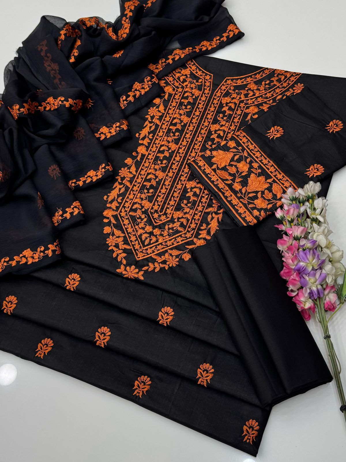 Pure Lawn 3-Piece Embroidered Dress – Handmade Style Elegance