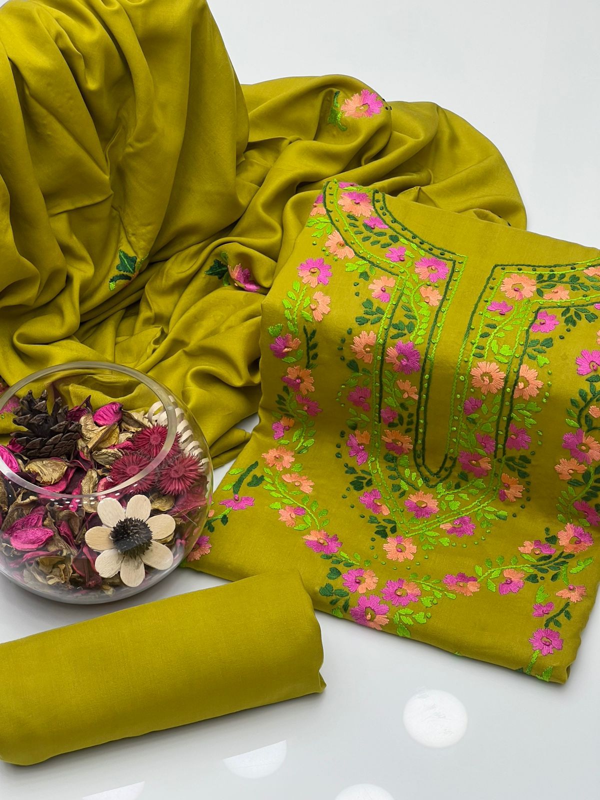 Soft Linen Kalina Style 3-Piece Suit with Multi Gala Work